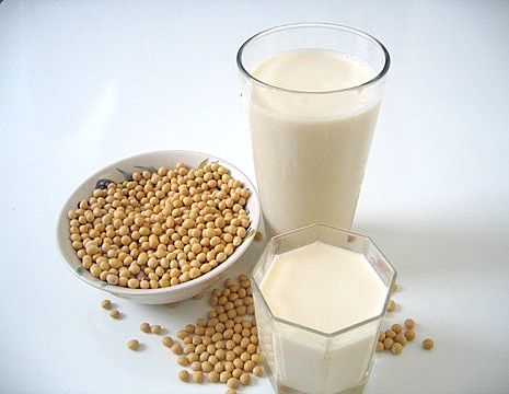 La leche de soya causa un gran daño a los dientes